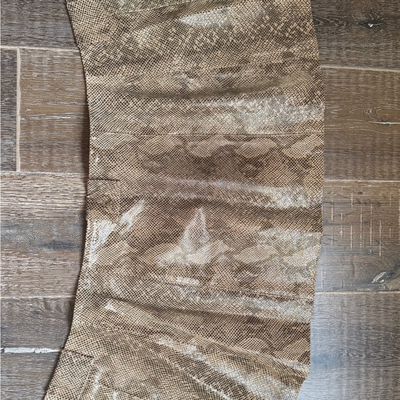 Zara Woman Genuine Leather Snakeskin Print A-Line Mini Skirt Size M - Picture 3 of 9